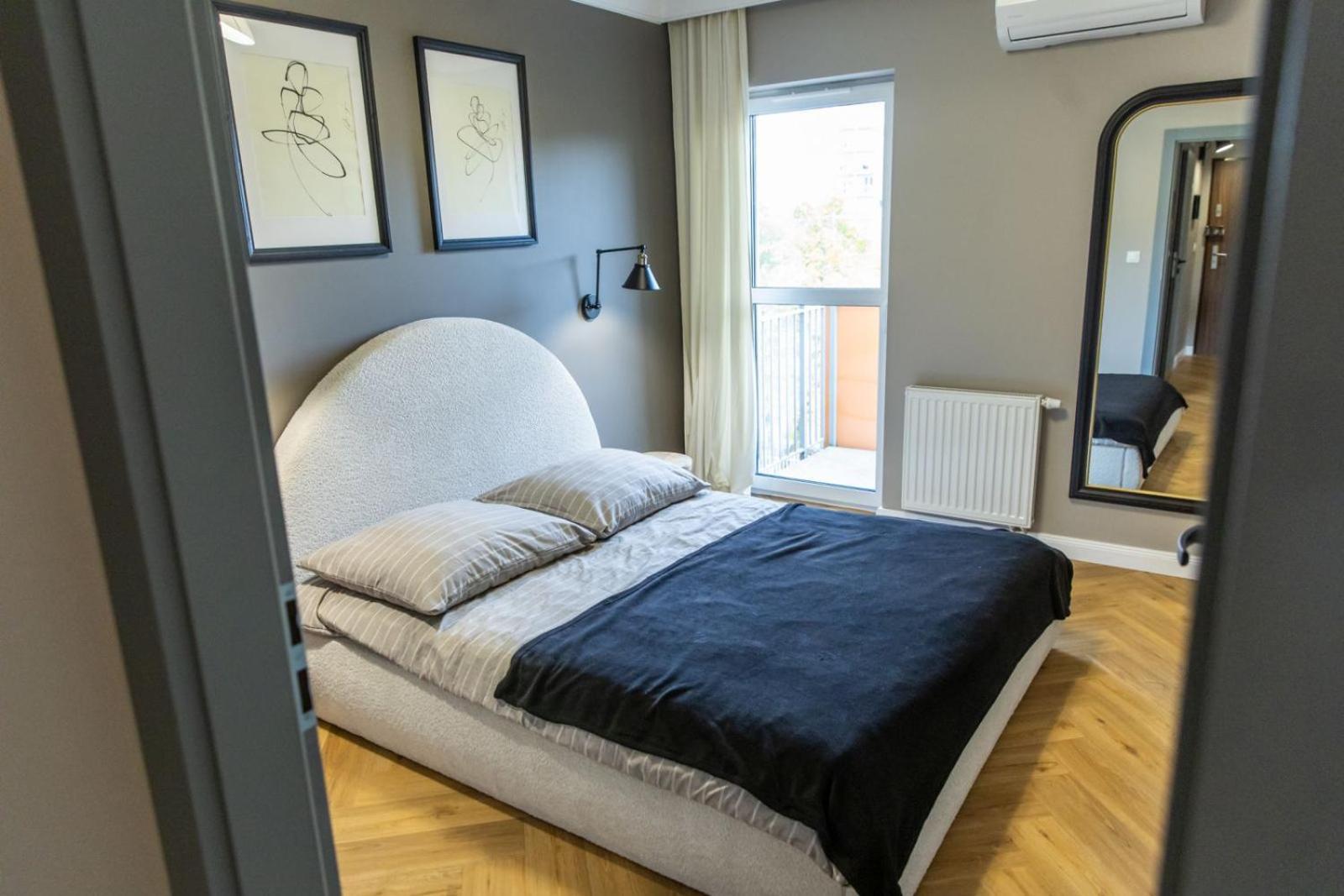 Solar Apartments I Stare Miasto 10Min I Priv Parking Free I Winda I Balkon Torun Bagian luar foto