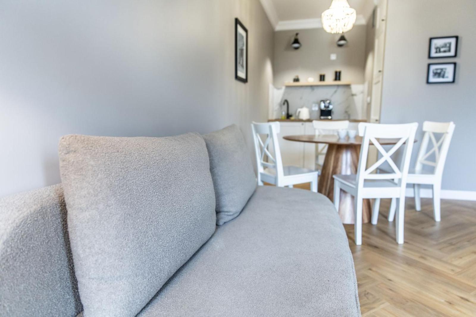 Solar Apartments I Stare Miasto 10Min I Priv Parking Free I Winda I Balkon Torun Bagian luar foto