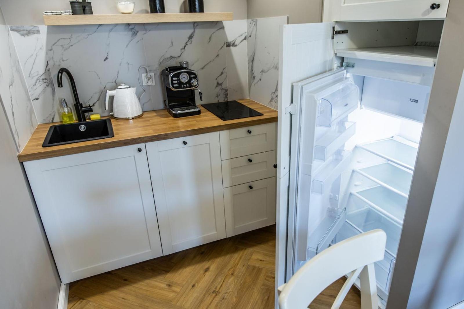 Solar Apartments I Stare Miasto 10Min I Priv Parking Free I Winda I Balkon Torun Bagian luar foto