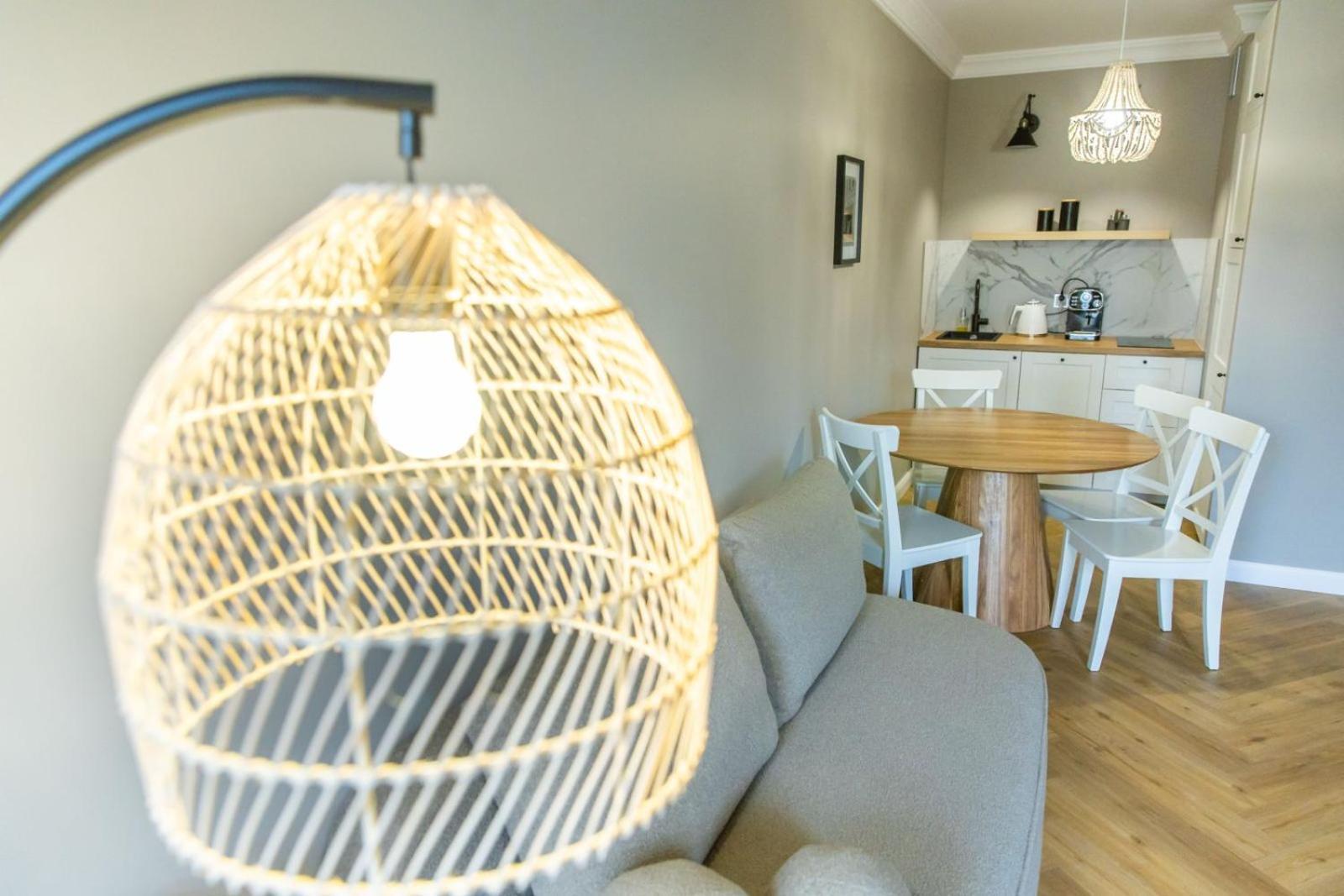 Solar Apartments I Stare Miasto 10Min I Priv Parking Free I Winda I Balkon Torun Bagian luar foto
