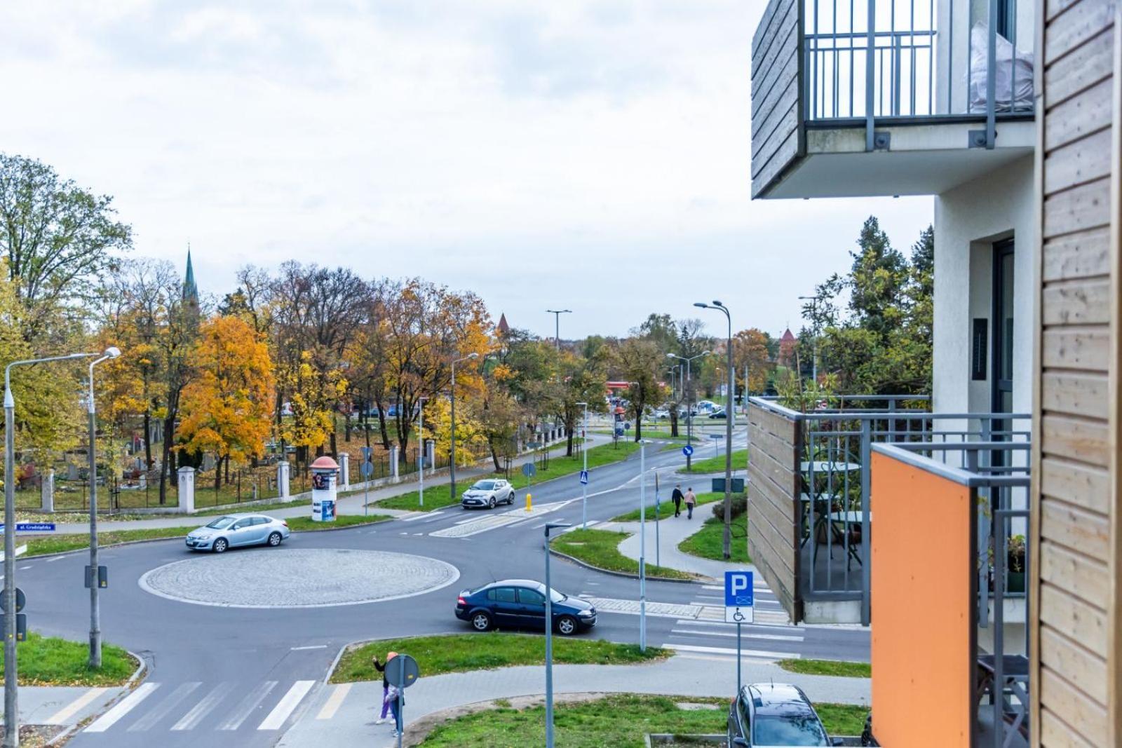 Solar Apartments I Stare Miasto 10Min I Priv Parking Free I Winda I Balkon Torun Bagian luar foto